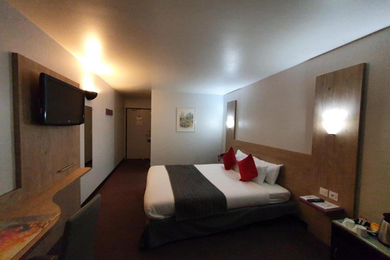 Kyriad Fargeau Ponthierry - Apollonia Hotel
