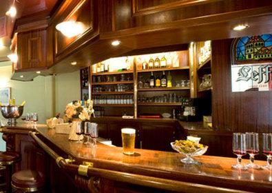 Kyriad Fargeau Ponthierry - Apollonia 3*