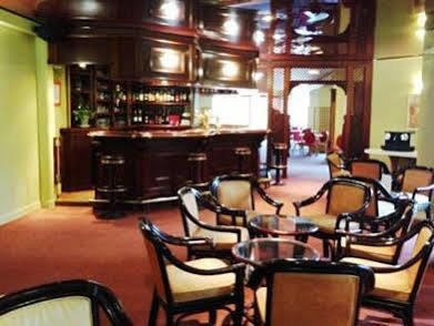 Kyriad Fargeau Ponthierry - Apollonia Hotel Saint-Fargeau-Ponthierry